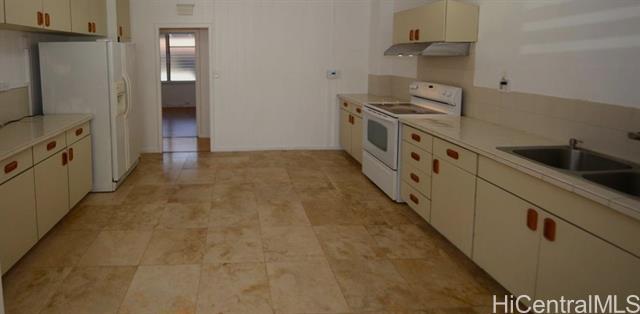 Foto del edificio - 2456 Coyne St