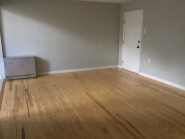 Foto del edificio - 300 Elmira St