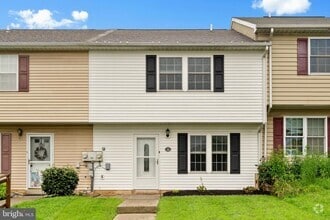 Building Photo - 553 Blaker Dr