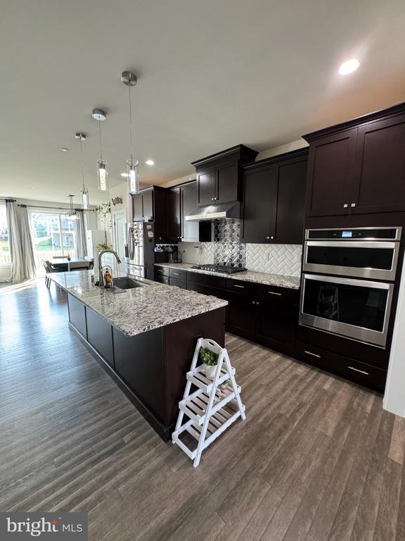 Foto del edificio - 213 Catalpa Ln