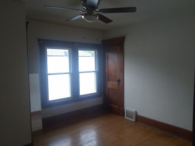 Building Photo - 320 Harvard Ave