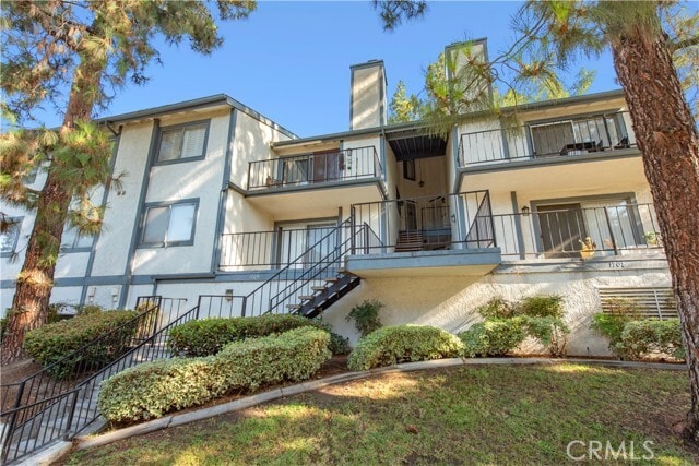 Building Photo - 1704 Bridgeport