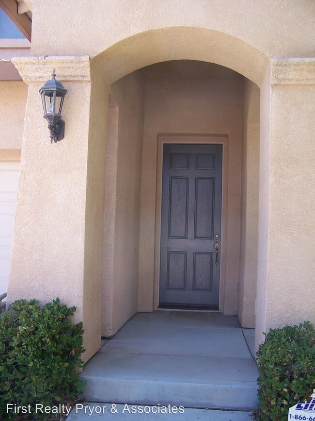 Building Photo - 4 br, 3 bath House - 1822 Sanger Peak Way