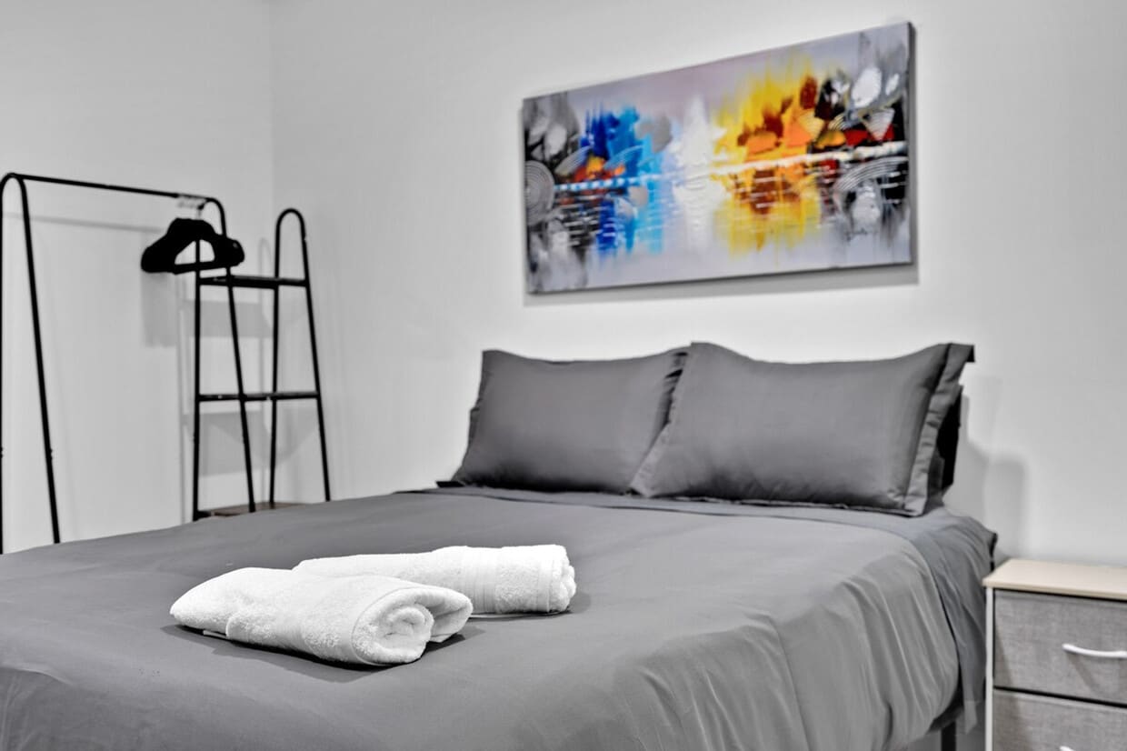 Foto principal - 3090 SW 27th St