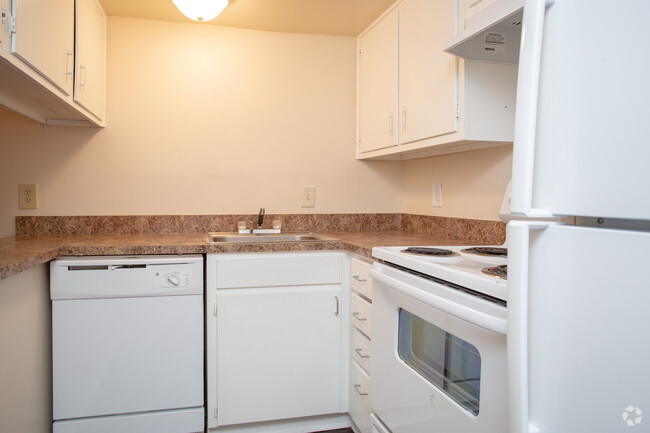 1BD/1BA - 655 SF - Mirage Villa Apartments