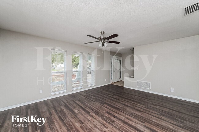 Building Photo - 13109 114th St N