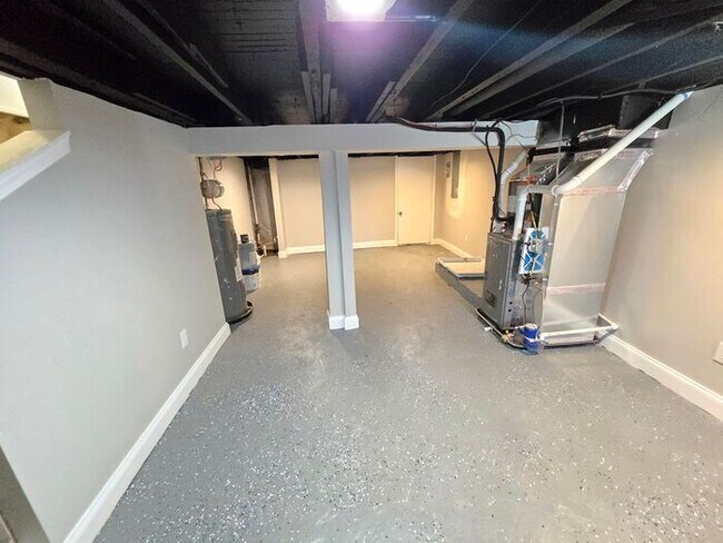 Foto del edificio - 3169 Ravenwood Ave