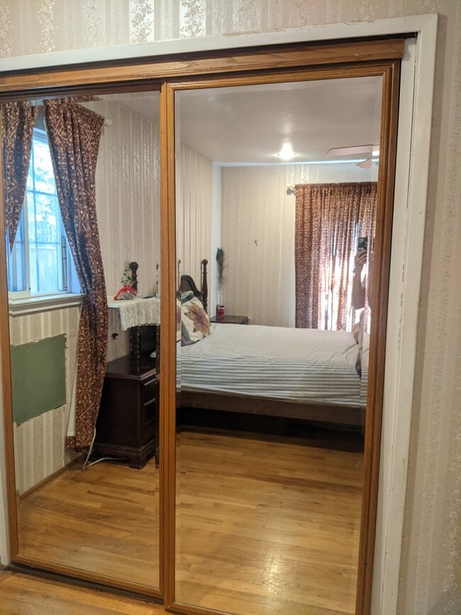 Building Photo - 945 Stonehurst Way