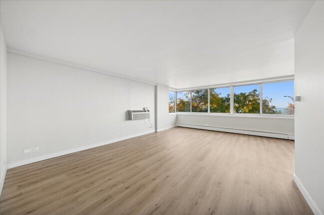 Foto del edificio - 1440 N Lake Shore Dr