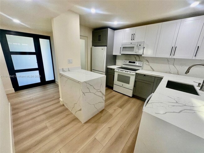 Foto del edificio - 11279 NW 15th Ct