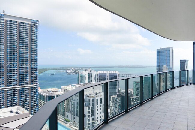 Foto del edificio - 1000 Brickell Plaza