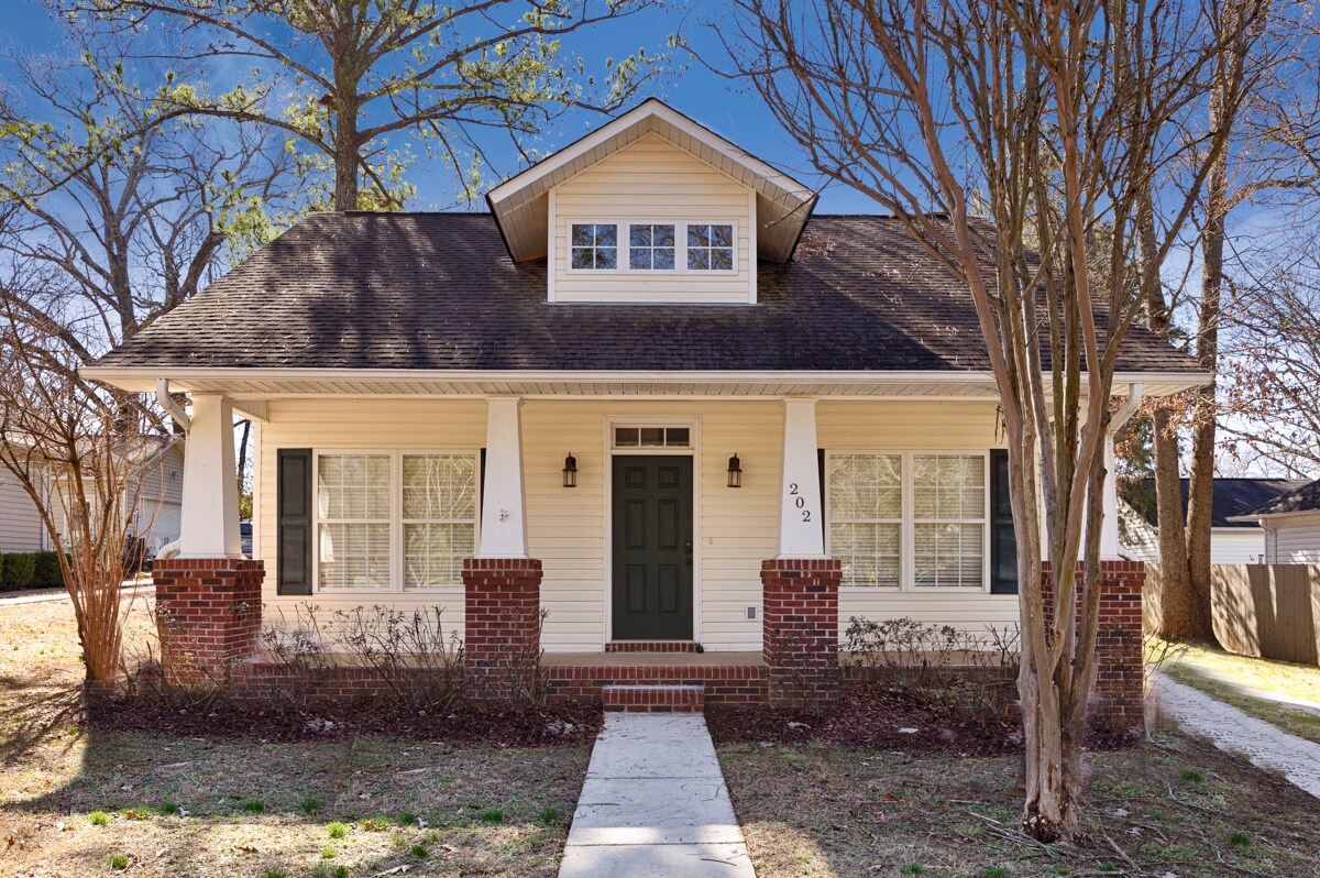 Foto principal - 202 Lanier Rd