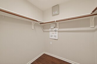 Building Photo - 25918 Silver Timbers Ln