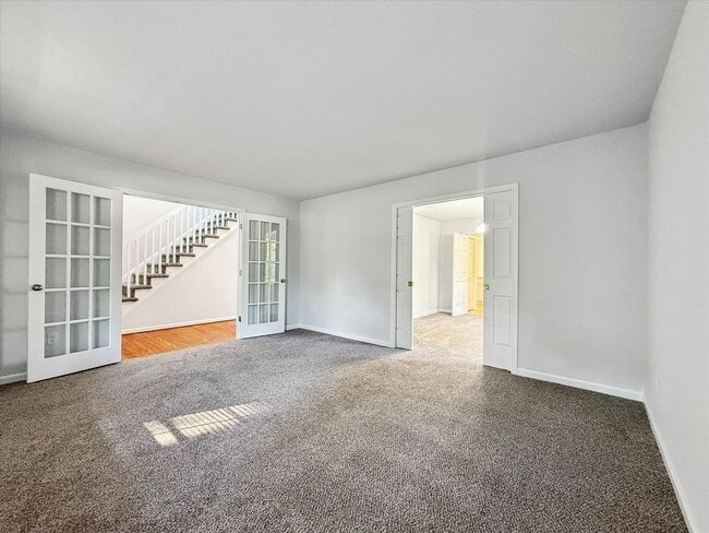 Building Photo - Kiln Creek - Dunhill