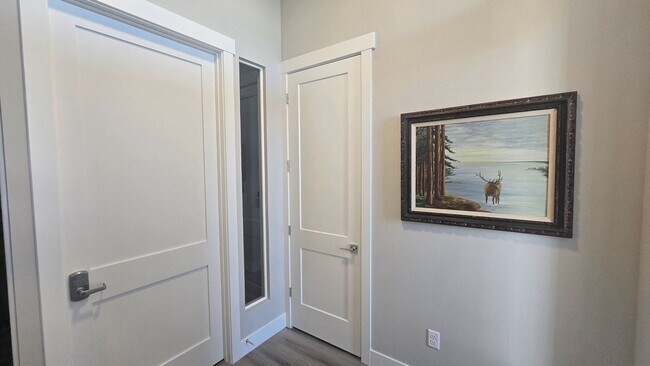 Foto del edificio - Brand new Mother in Law Suite Available!