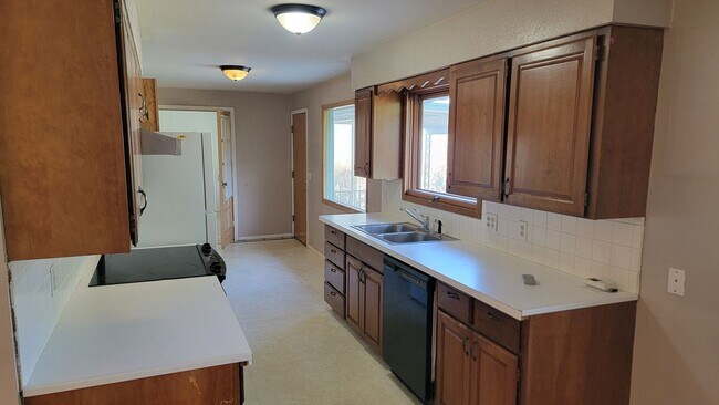 Foto del edificio - 3 Bedroom 2.5 Bath Home In Indian Trail