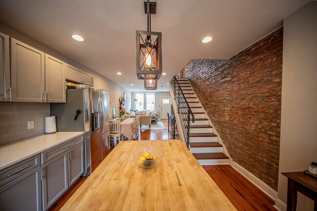 Vista de la cocina - 2137 Sears St