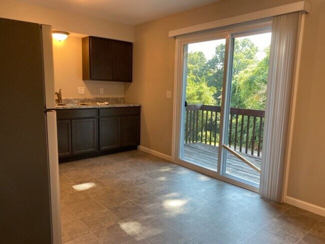 Foto del edificio - 1107 Arrowhead Dr