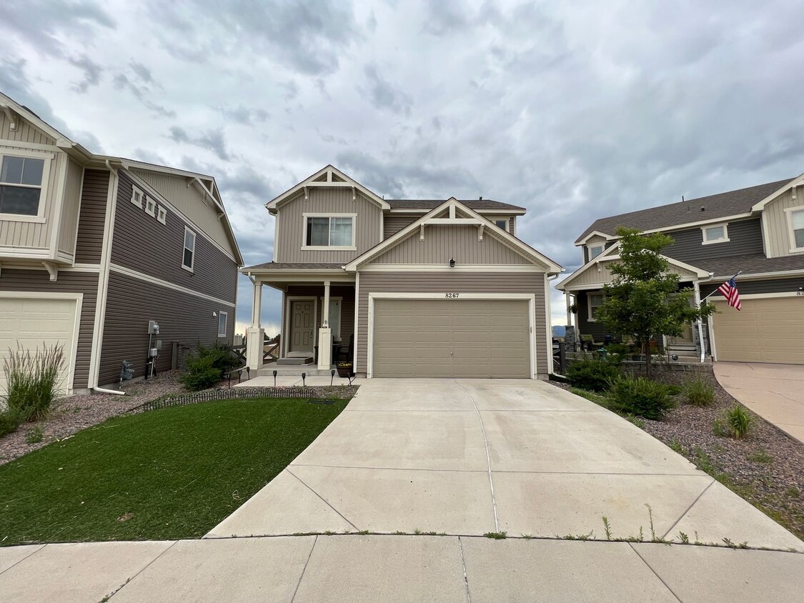 Foto principal - BEAUTIFUL MOVE IN READY 2 STORY HOME IN BA...