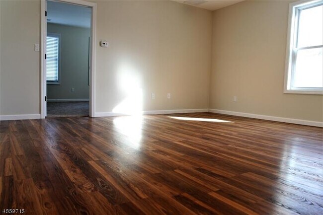 Building Photo - 208 Aldene Rd