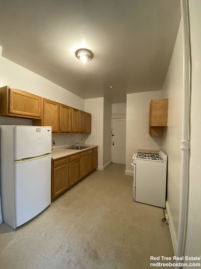 Photo - 1634 Commonwealth Ave Apartment