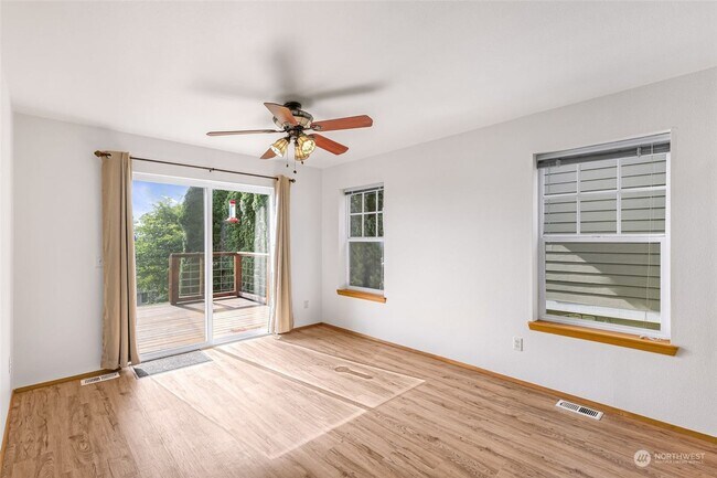 Foto del edificio - Beautiful 4 Bedroom Home in Ferndale!