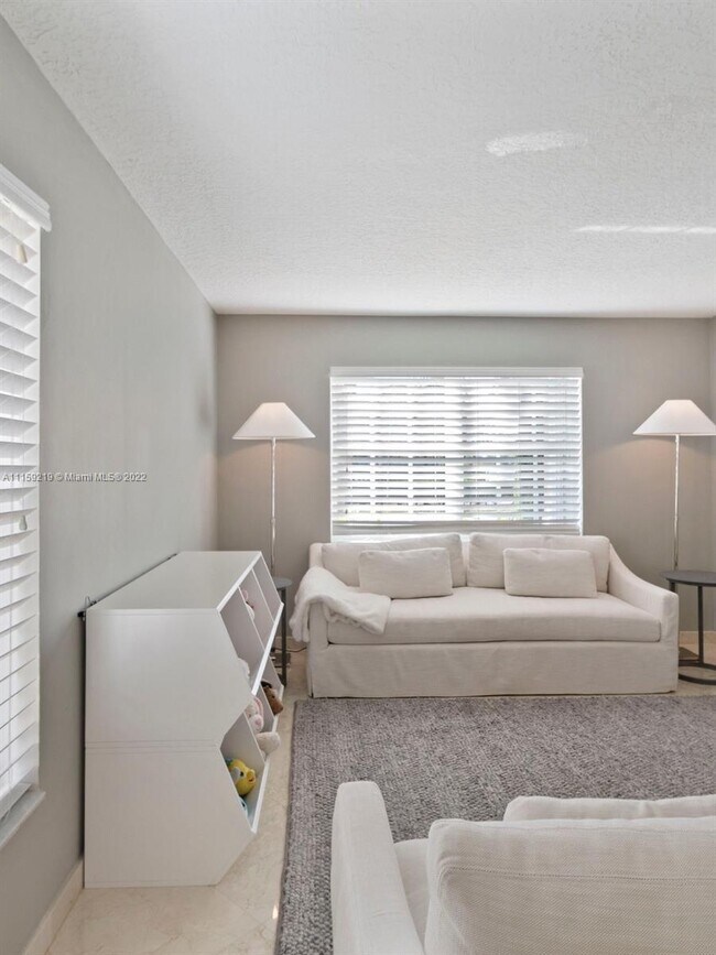 Foto del edificio - 13749 NW 22nd St