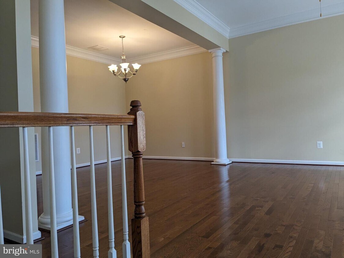 25221 Larks Terrace, South Riding, VA 20152 Townhome Rentals in South