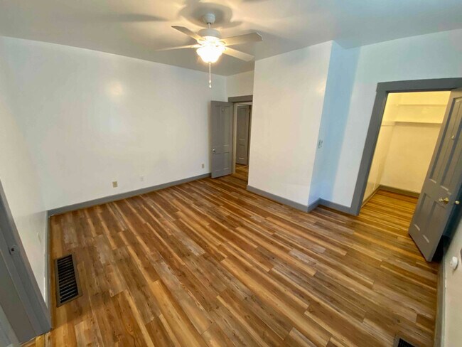 Building Photo - 208 Euclid Ave