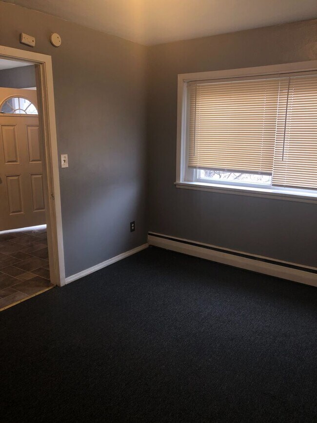 Foto del edificio - 1Br Apt on Westside of Saint Paul