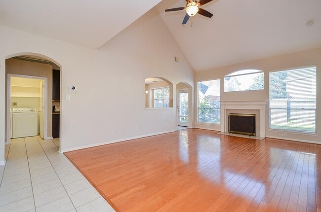 Foto del edificio - 5519 Poundstone Ct