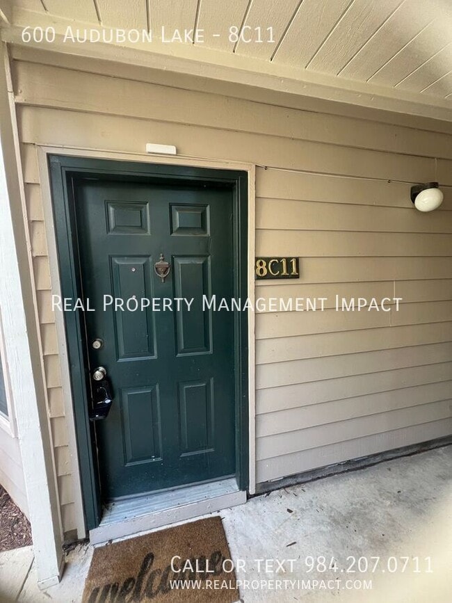 Building Photo - 600 Audubon Lake Dr