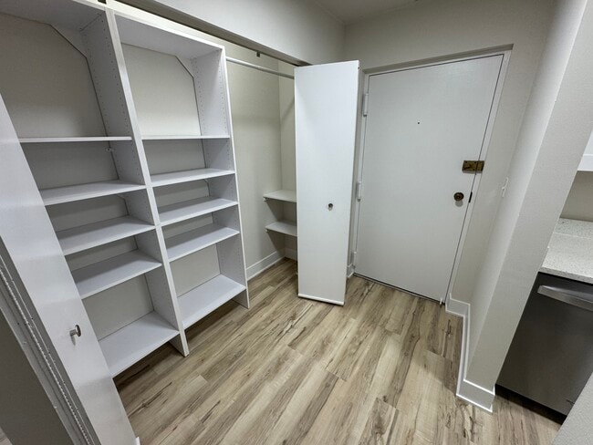 Building Photo - Park Meadows Apartments