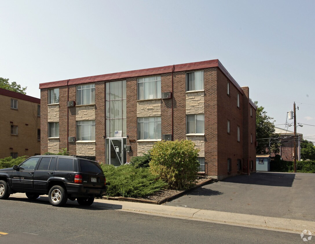 Building Photo - 1341 Moline St