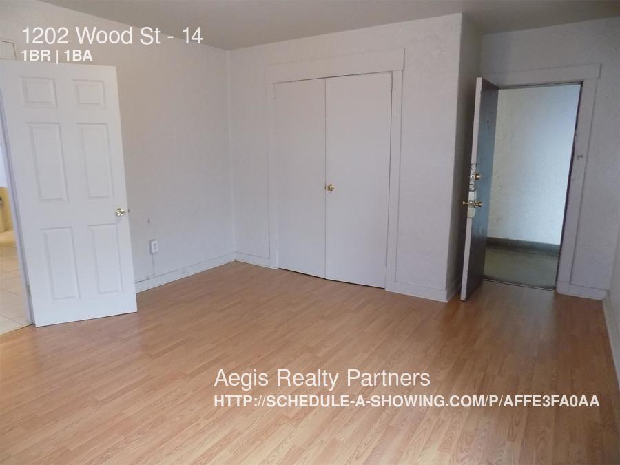 Primary Photo - 1202 Wood St