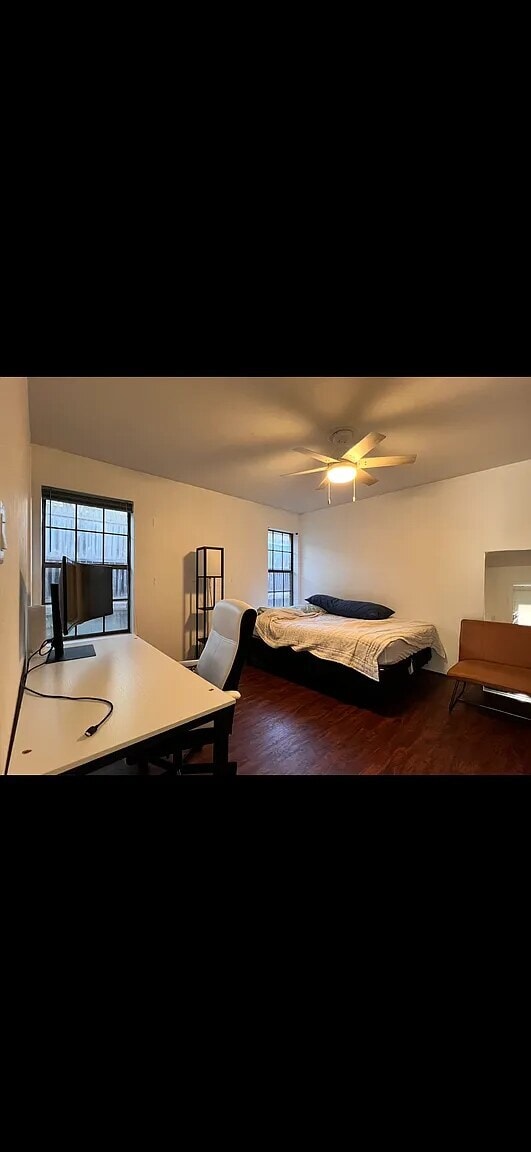 Foto del edificio - 356 Park Brook Dr