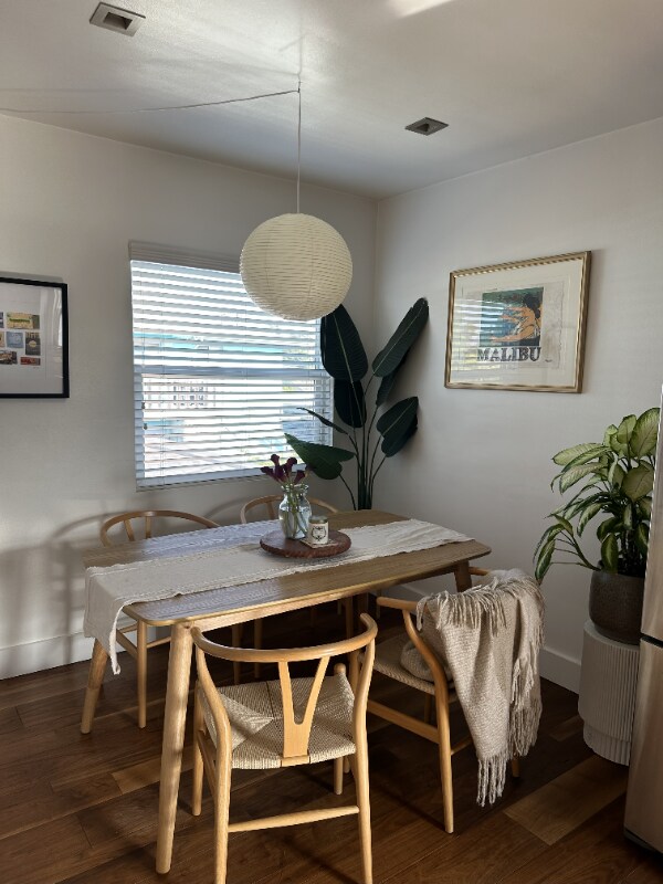 Foto del edificio - 10880 National Blvd