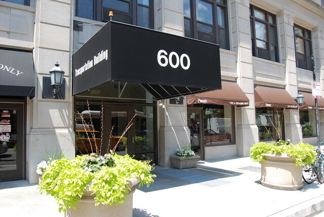 Primary Photo - 600 S Dearborn St