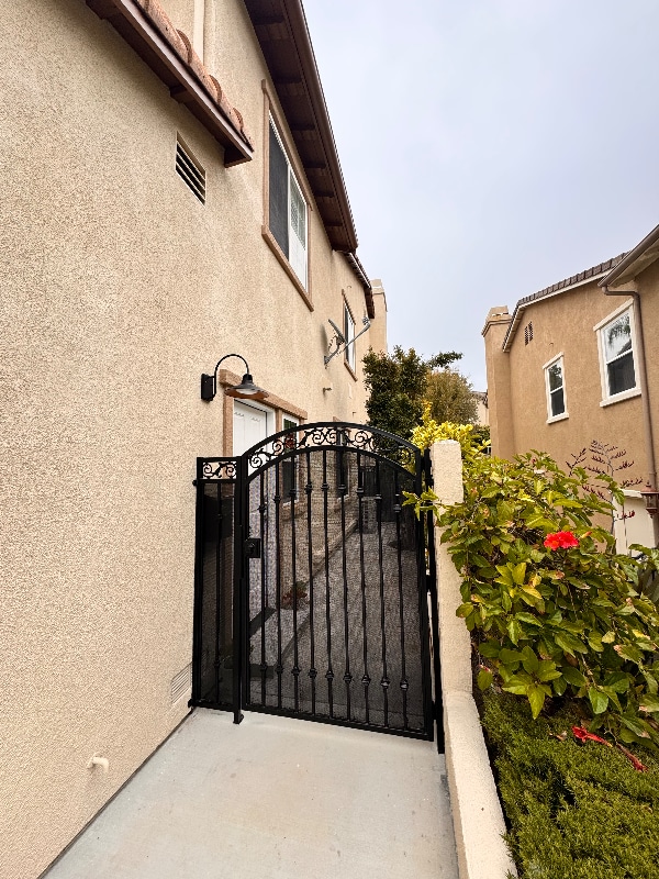 Building Photo - 41 Via Cancion