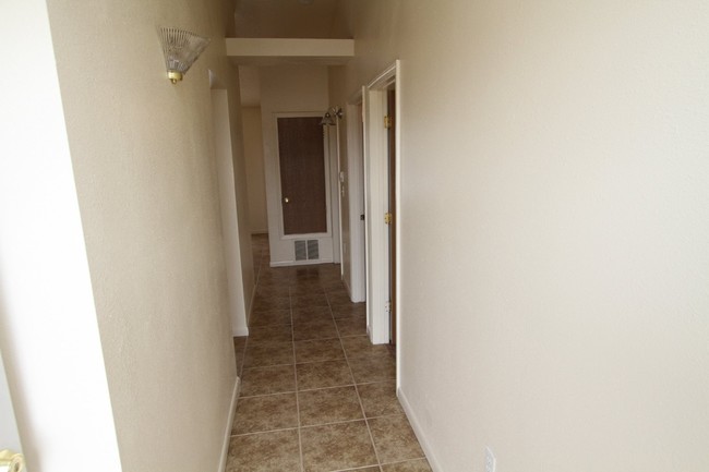 Hallway - Taylor Ridge Apartments