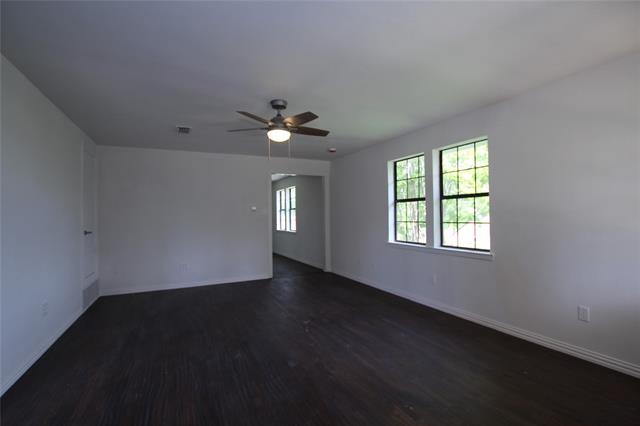 Building Photo - 106 Austin St