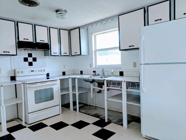 Foto del edificio - 8283 Pelican Rd