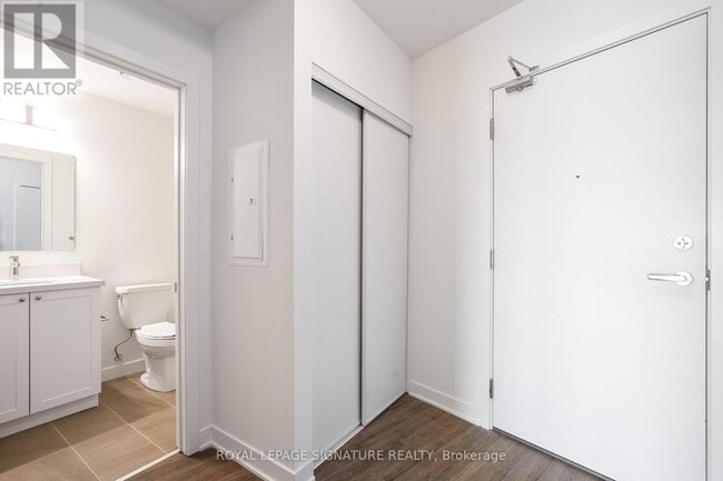 Building Photo - 51 Clarington Blvd