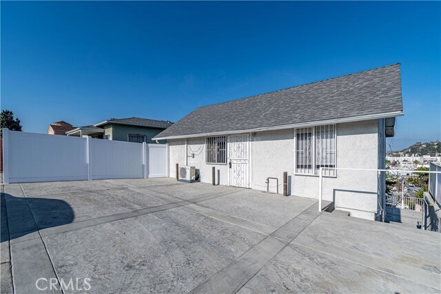 Building Photo - 1526 Attridge Ave