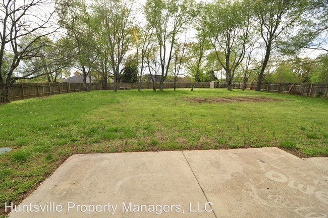 Building Photo - 3 br, 2.5 bath House - 9305 Moores Mill Rd.