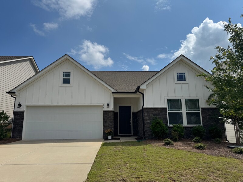 Foto principal - 223 Old Harbor Dr