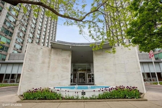 Building Photo - 3600 N Lake Shore Dr