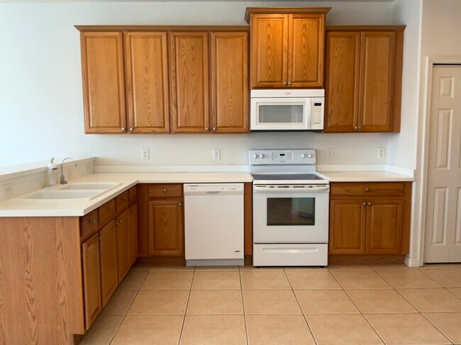 Building Photo - 12323 30th St E