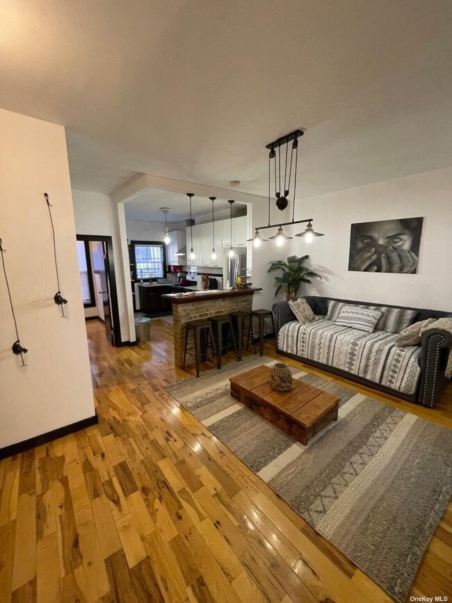 Foto del edificio - 1819 Nostrand Ave.