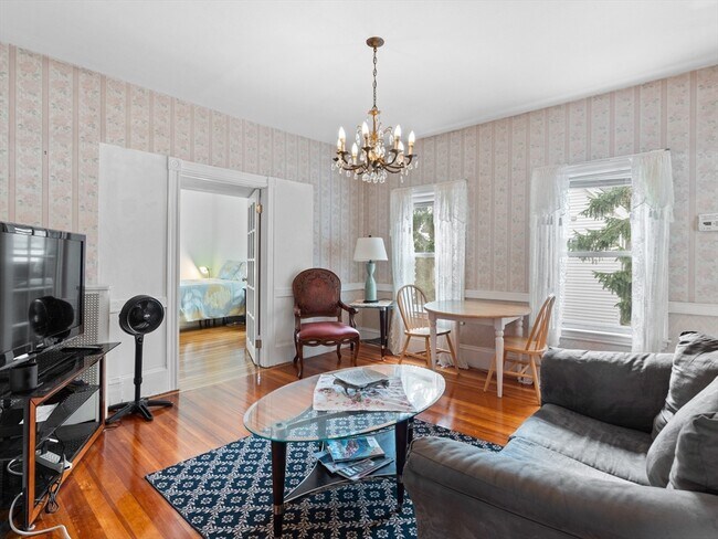 Foto del edificio - 124 Sheridan Ave